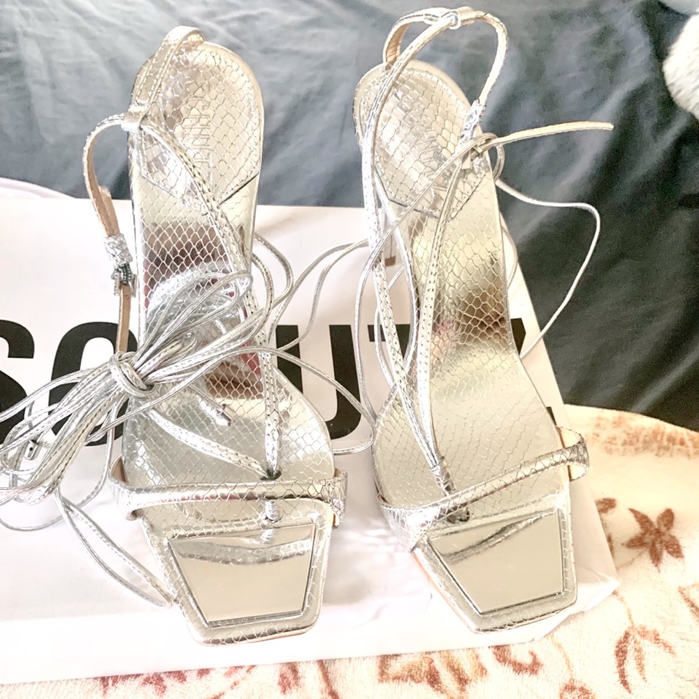 Beautiful shoes can be worn for any occasion!!